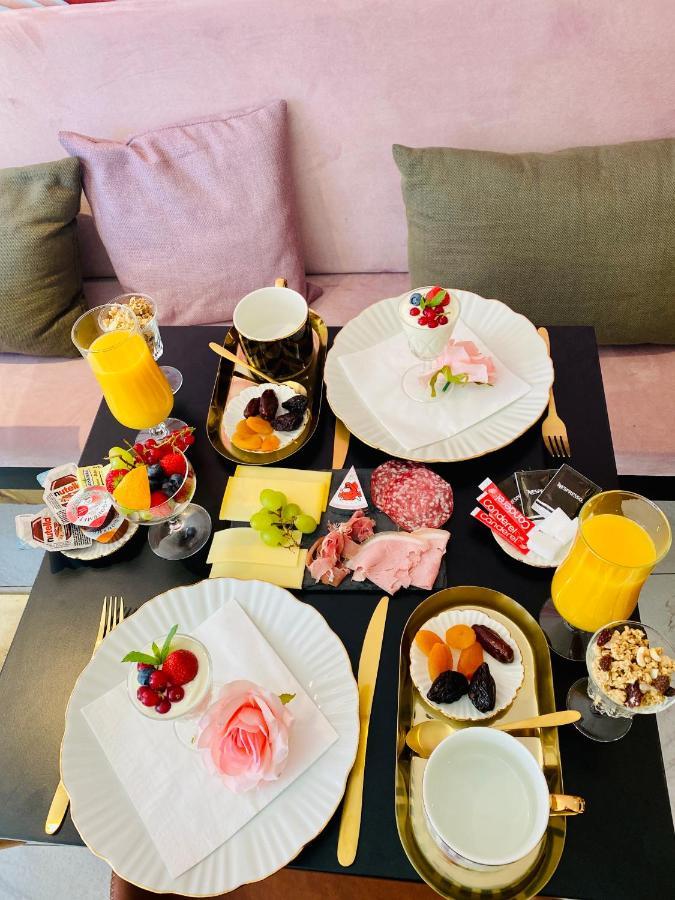 Bed & Breakfast The Flower Brugge
